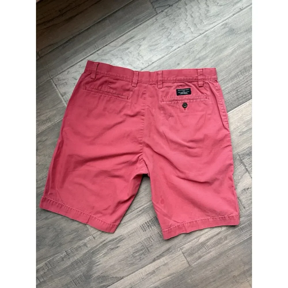 Banana Republic product pair
